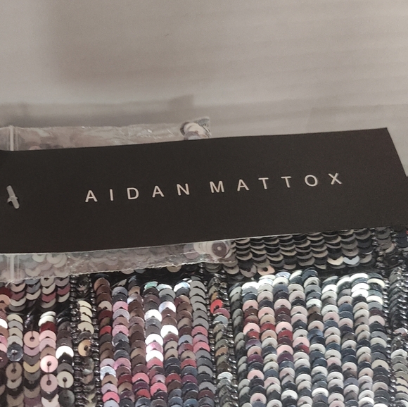 AIDAN MATTOX New Elegant Black and Silver Sequin Dress. - Picture 7 of 17